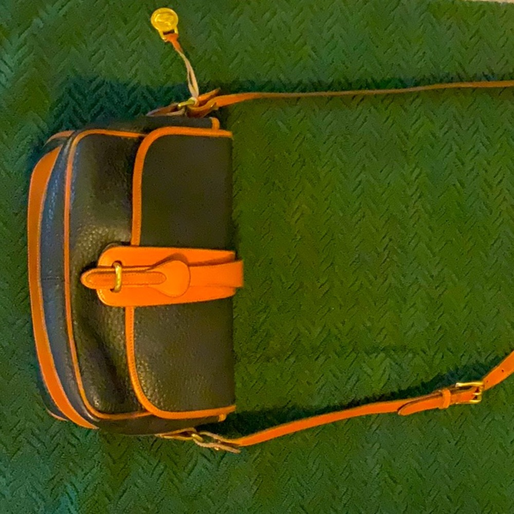 DOONEY & BOURKE SHOULDER BAG